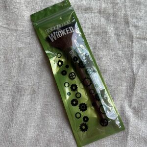 Wicked Broom Makeup Brush Collectible Beauty Accessory NWT O/S